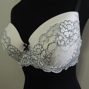 VS Dream Angels Lined Demi Bra